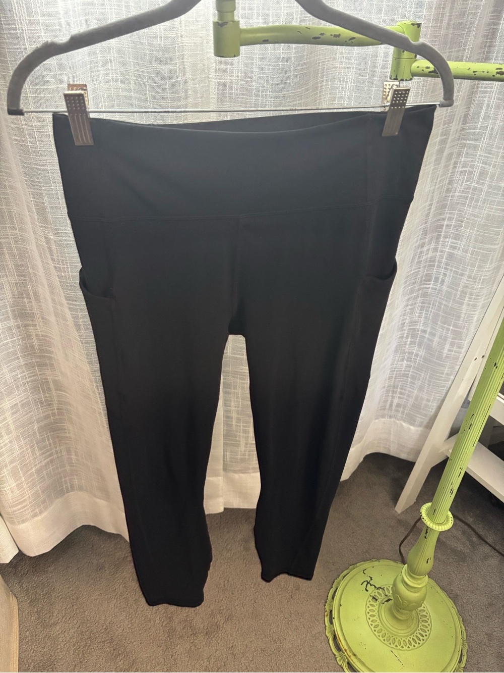 Fabletics Pure Lux Black High-Waist Leggings with on Side Pockets
